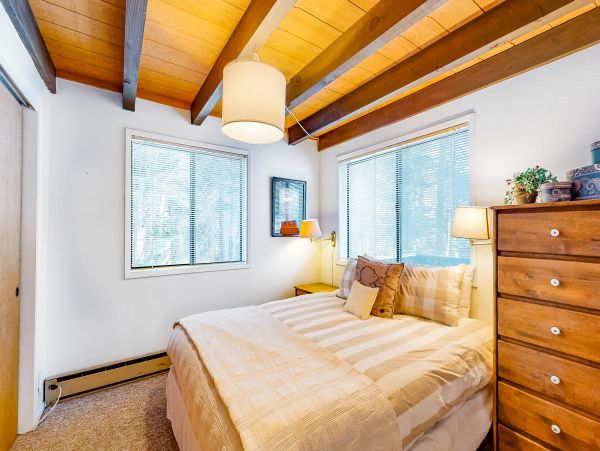Lake Tahoe North Shore Home 978984