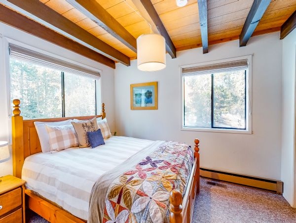 Lake Tahoe North Shore Home 978984