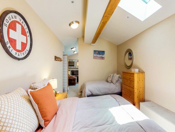 Lake Tahoe North Shore Home 978987