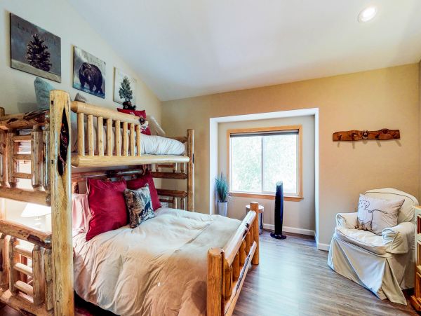 Lake Tahoe North Shore Home 978987