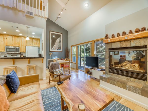Lake Tahoe North Shore Home 978988