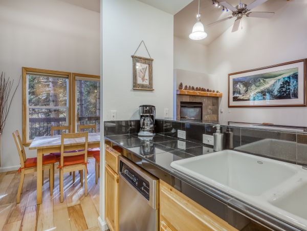 Lake Tahoe North Shore Home 978988