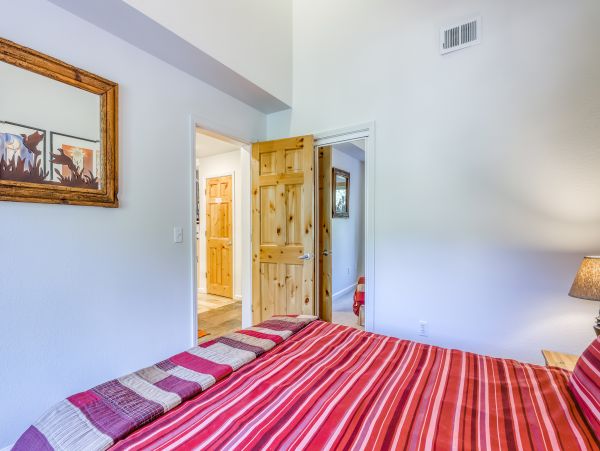 Lake Tahoe North Shore Home 978988