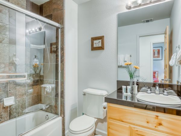 Lake Tahoe North Shore Home 978988