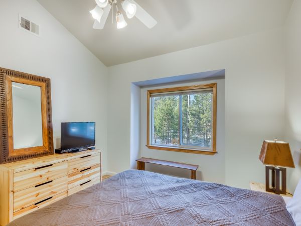 Lake Tahoe North Shore Home 978988