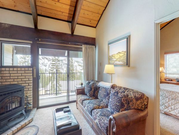 Lake Tahoe North Shore Home 978989