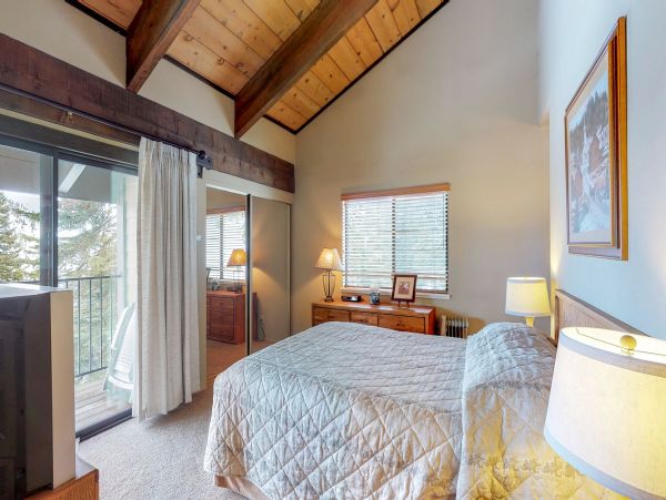 Lake Tahoe North Shore Home 978989