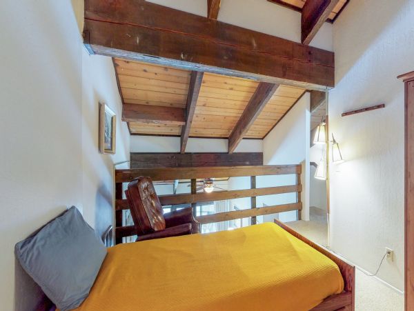 Lake Tahoe North Shore Home 978989
