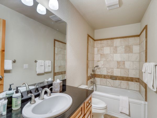 Lake Tahoe North Shore Home 978990