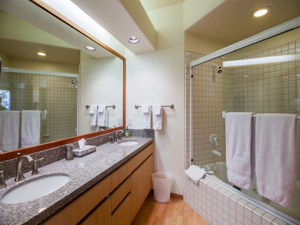 Lake Tahoe North Shore Home 978991