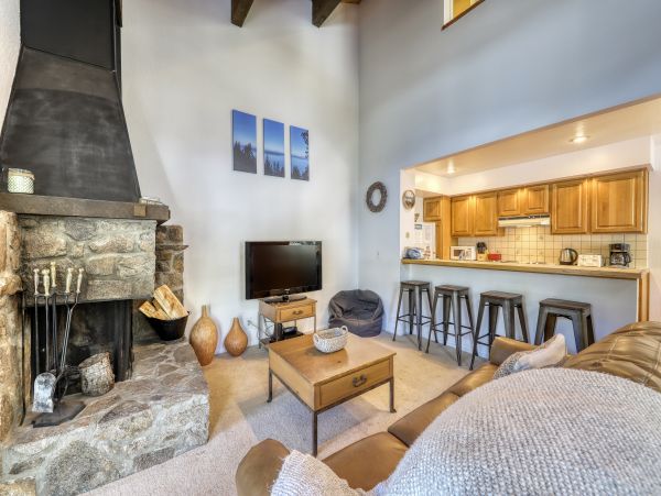 Lake Tahoe North Shore Home 978994