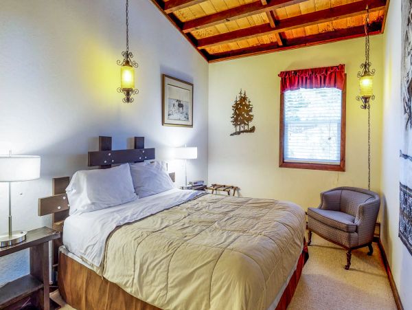 Lake Tahoe North Shore Home 978996