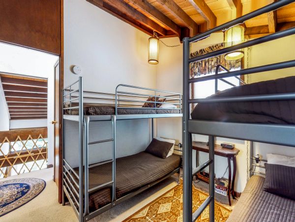 Lake Tahoe North Shore Home 978996