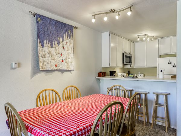 Lake Tahoe North Shore Home 978997