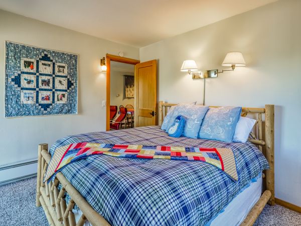 Lake Tahoe North Shore Home 978997