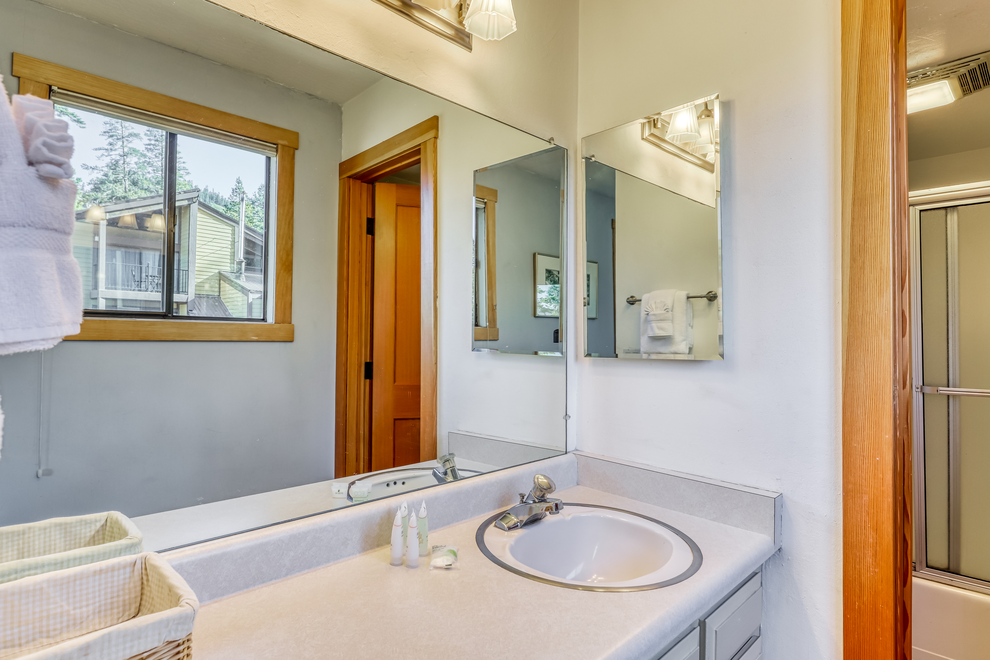 Lake Tahoe North Shore Home 978997