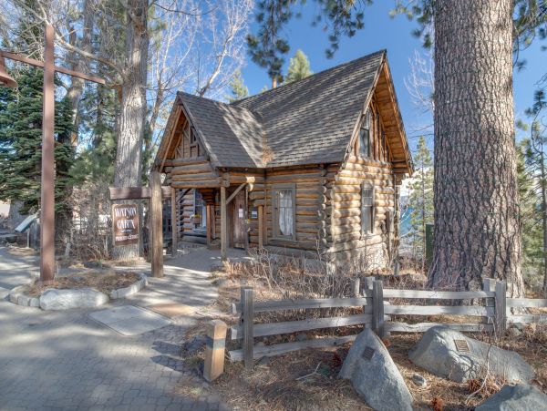 Lake Tahoe North Shore Home 978997