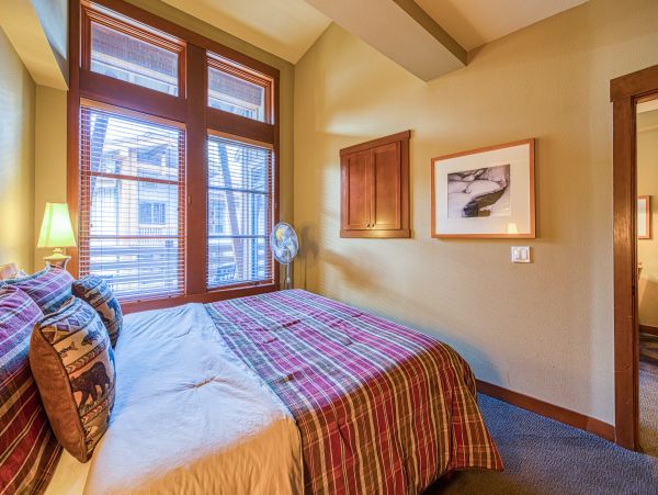 Lake Tahoe North Shore Home 978998