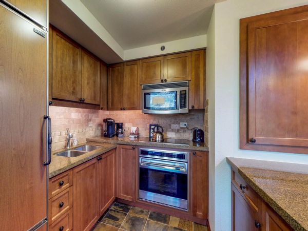 Lake Tahoe North Shore Home 978999