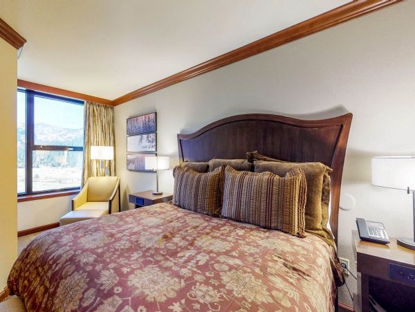 Lake Tahoe North Shore Home 978999