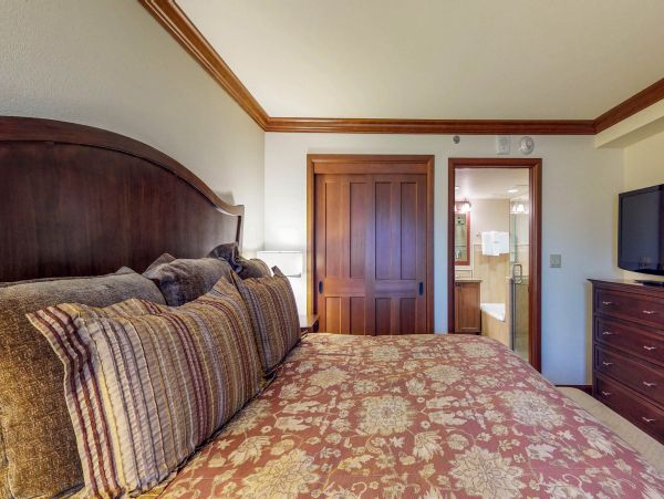 Lake Tahoe North Shore Home 978999