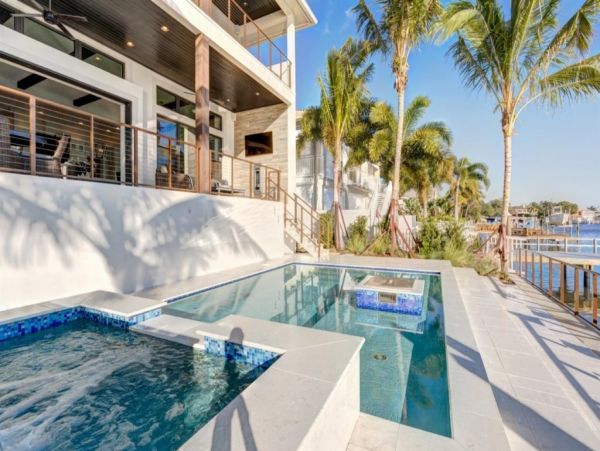 Bay View Indian Rocks Luxury Beach Vacation Pool Home