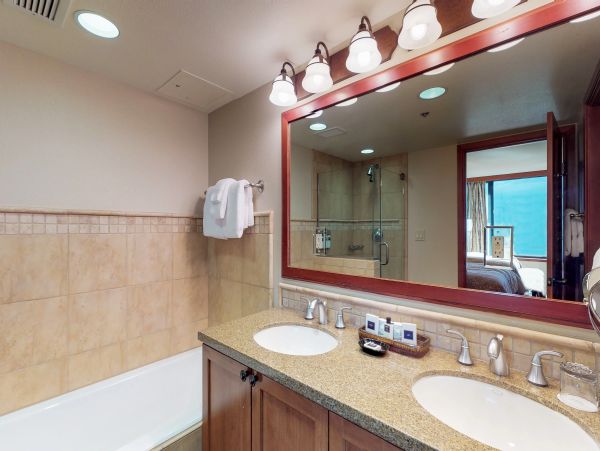 Lake Tahoe North Shore Home 979003