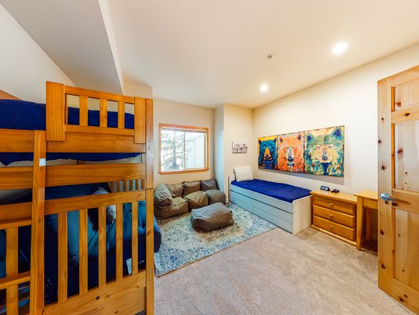 Lake Tahoe North Shore Home 979005