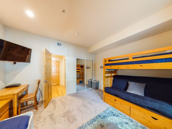 Lake Tahoe North Shore Home 979005
