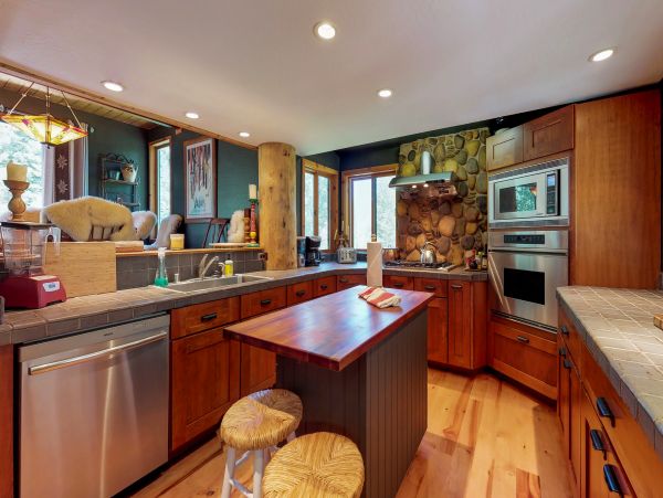 Lake Tahoe North Shore Home 979009