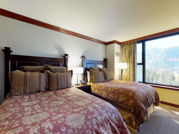 Lake Tahoe North Shore Home 979012