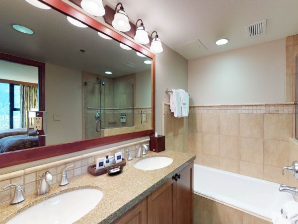 Lake Tahoe North Shore Home 979012