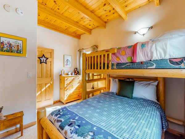 Lake Tahoe North Shore Home 979015