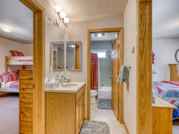 Lake Tahoe North Shore Home 979022