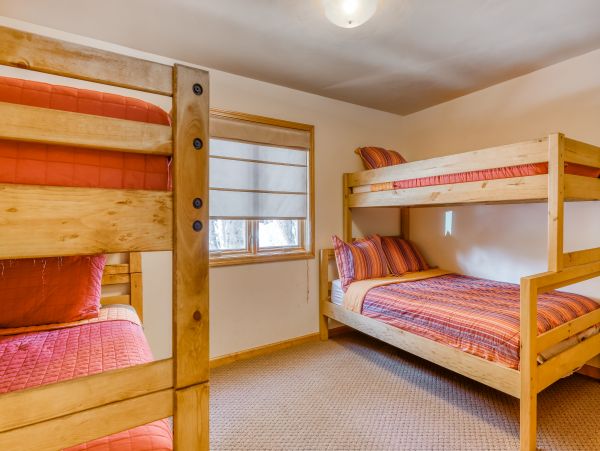 Lake Tahoe North Shore Home 979022