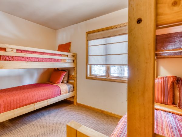 Lake Tahoe North Shore Home 979022