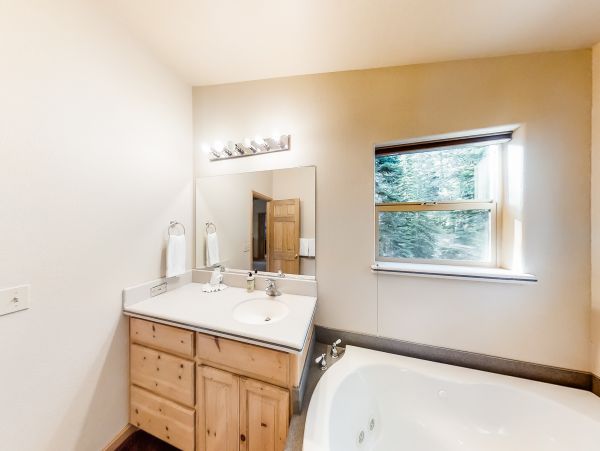 Lake Tahoe North Shore Home 979029