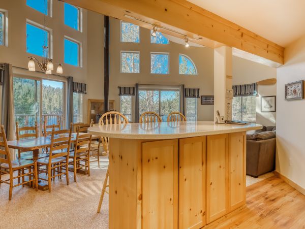 Lake Tahoe North Shore Home 979032