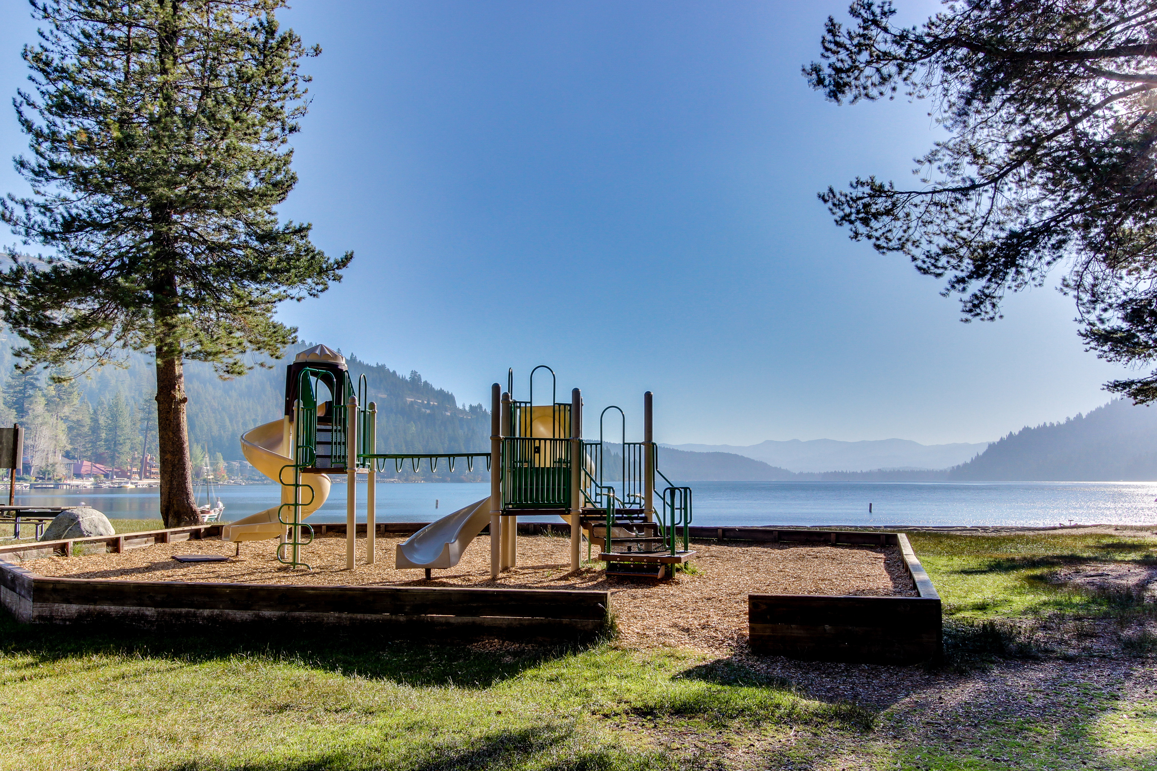 Lake Tahoe North Shore Home 979037