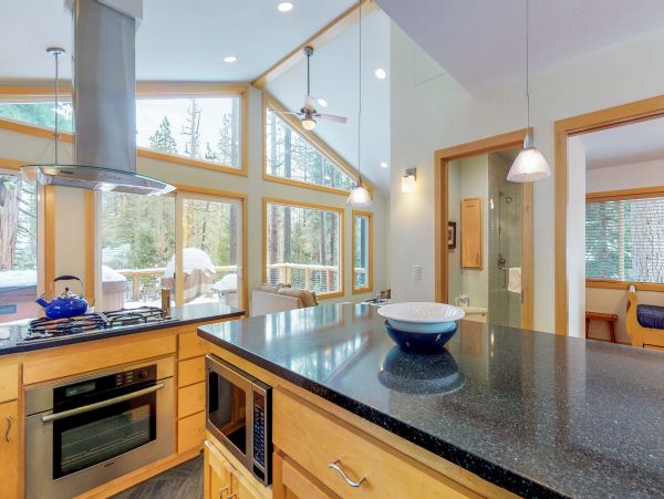 Lake Tahoe North Shore Home 979051