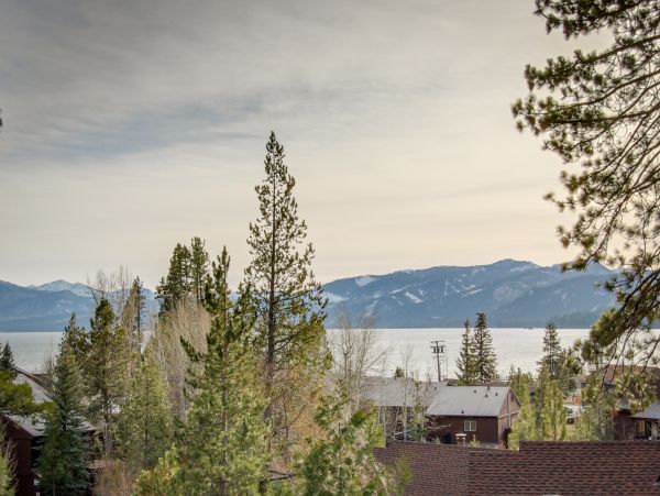 Lake Tahoe North Shore Home 979055
