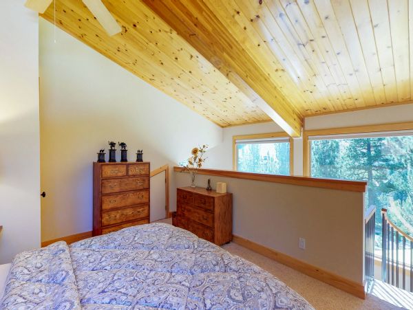 Lake Tahoe North Shore Home 979058