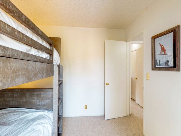 Lake Tahoe North Shore Home 979059
