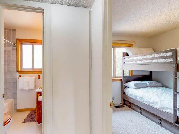 Lake Tahoe North Shore Home 979059