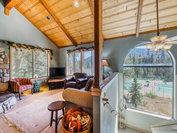 Lake Tahoe North Shore Home 979061