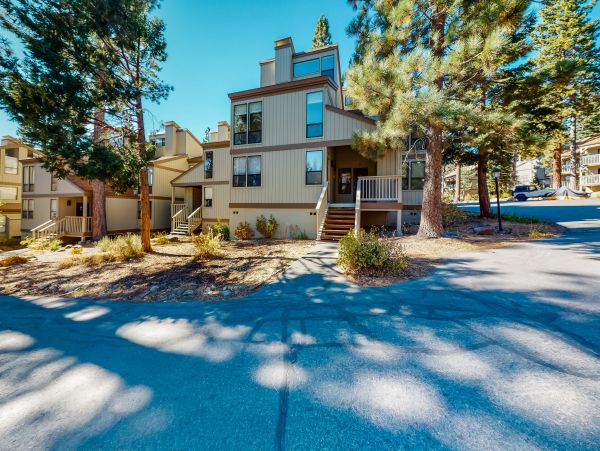 Lake Tahoe North Shore Home 979075