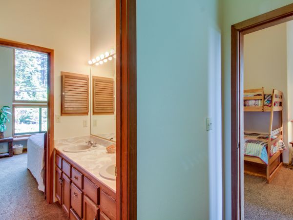 Lake Tahoe North Shore Home 979076