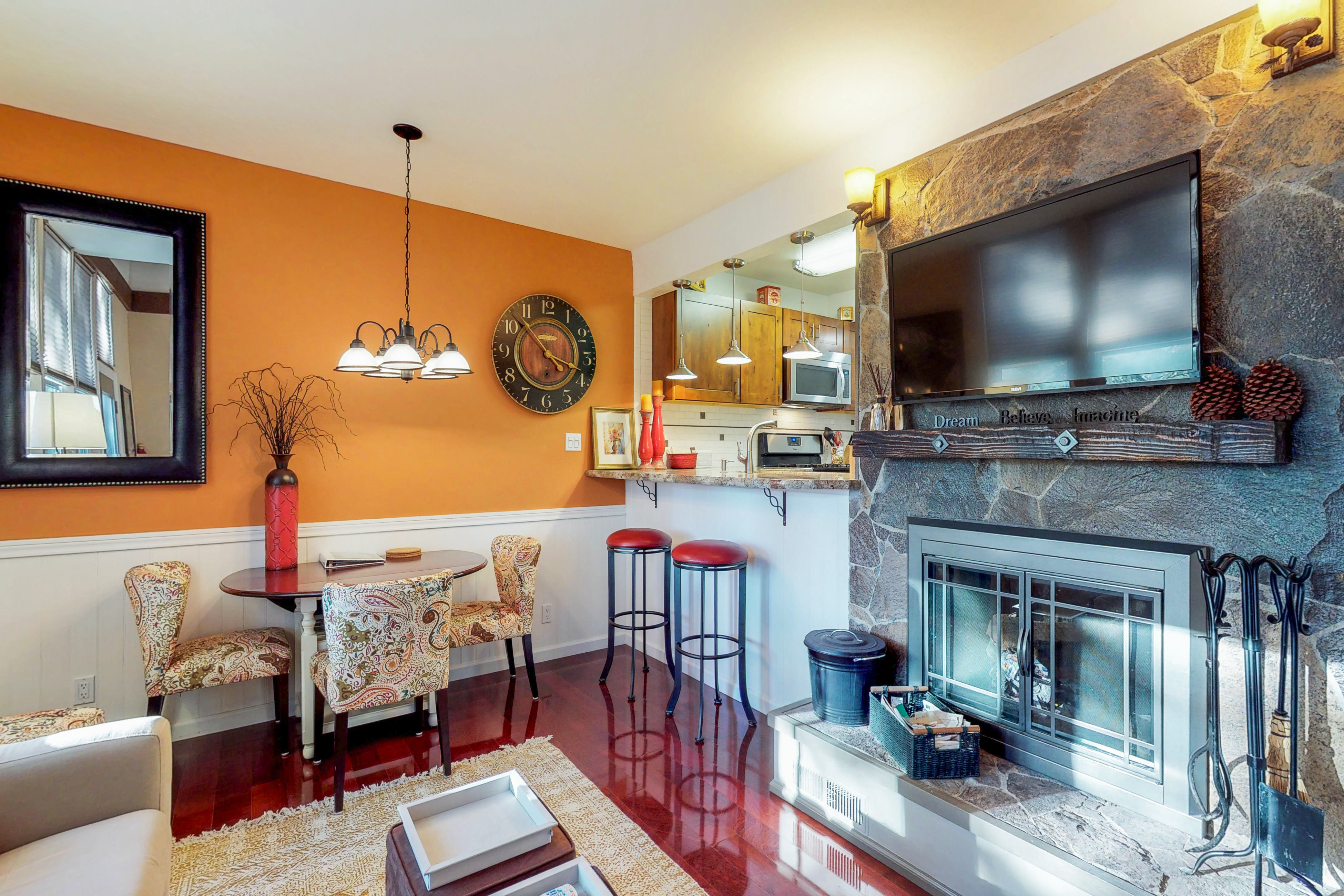 Lake Tahoe North Shore Home 979080
