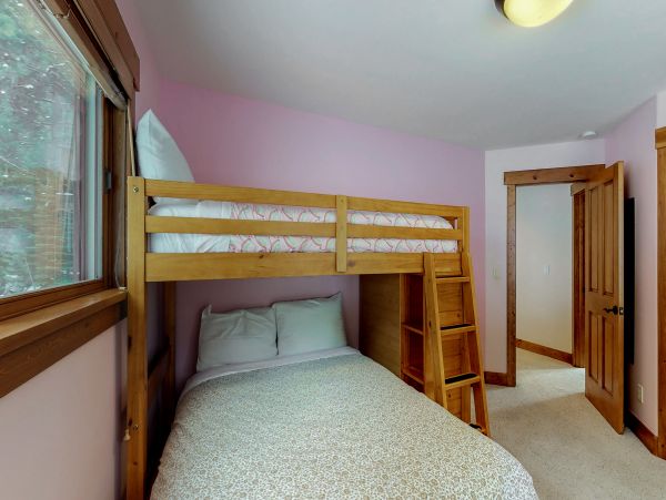 Lake Tahoe North Shore Home 979081