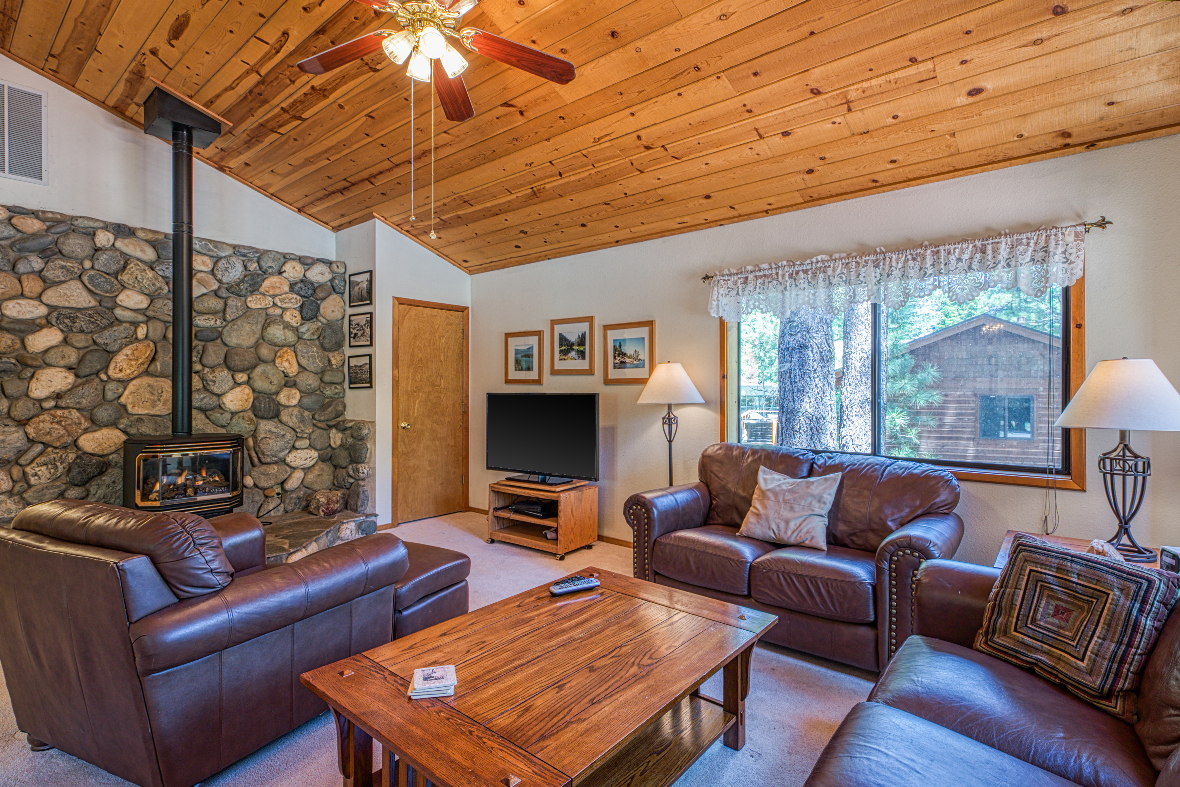 Lake Tahoe North Shore Home 979093